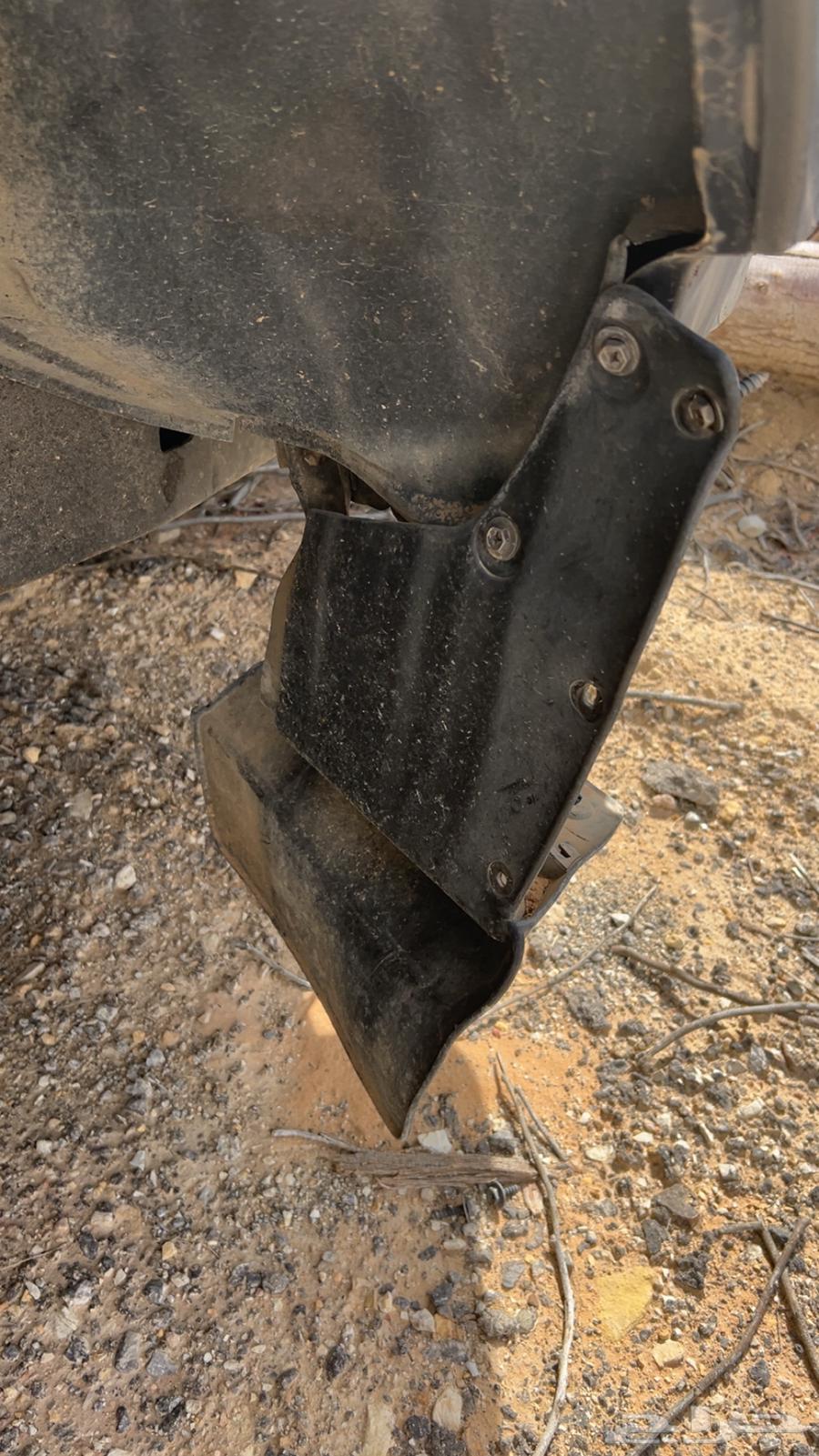 Non-functional Jeep Land 199863167626794625114