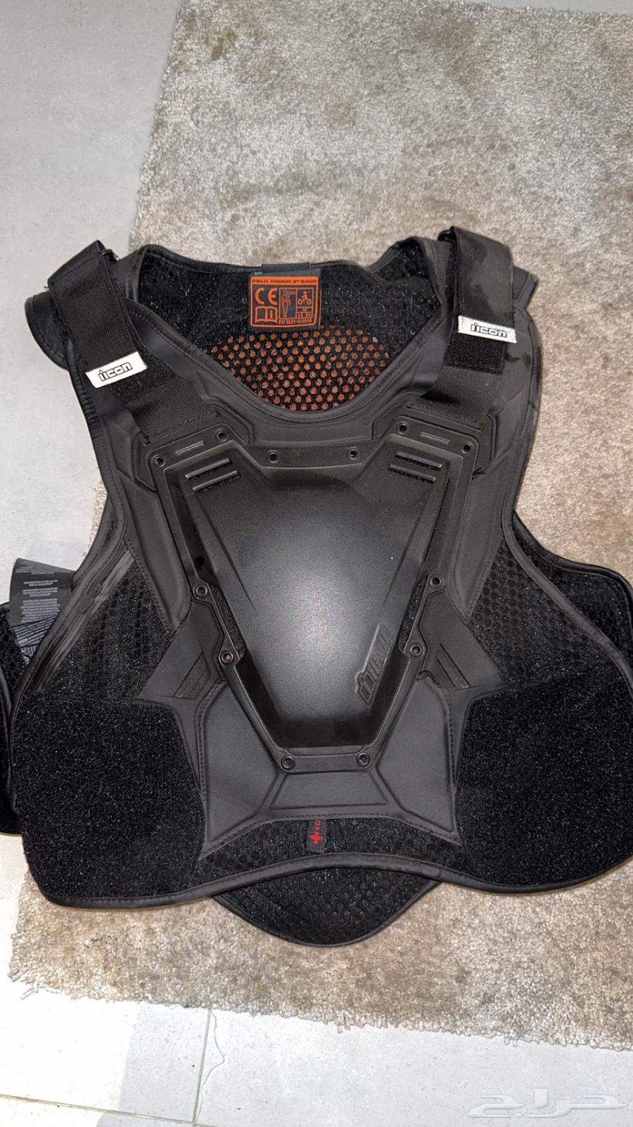 Helmet and vest for a motorcycle63167640436611114