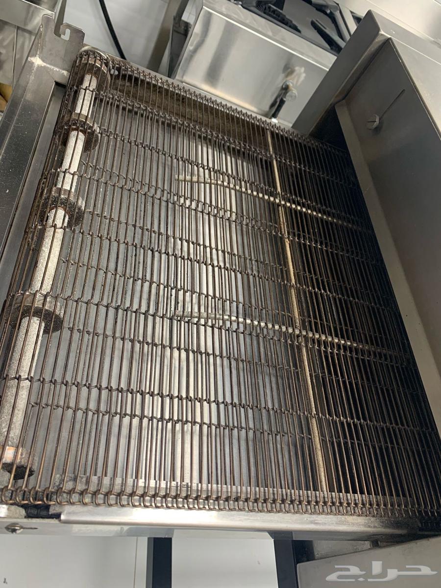 Oven suitable for pizza, pastries, rolled pastries, and manakeesh63483115589507112