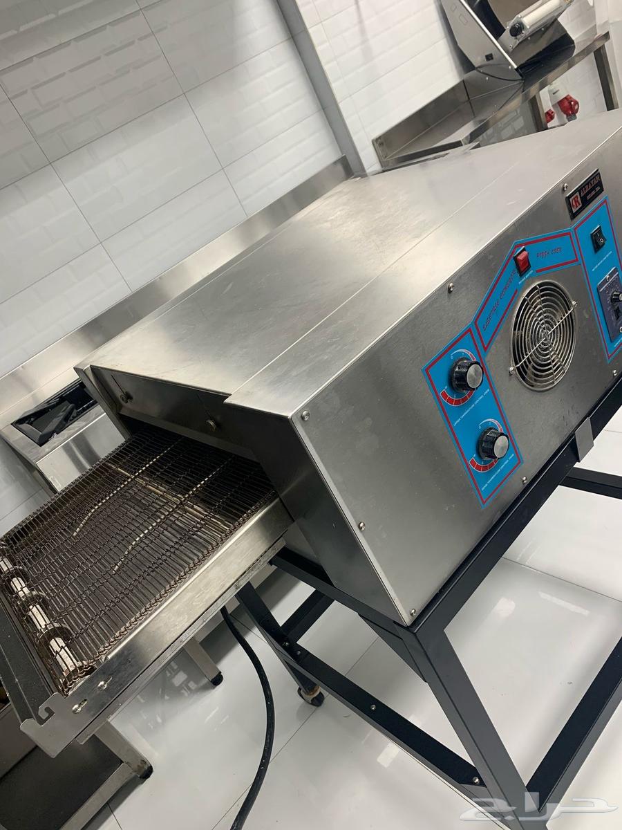 Oven suitable for pizza, pastries, rolled pastries, and manakeesh63483115589507111