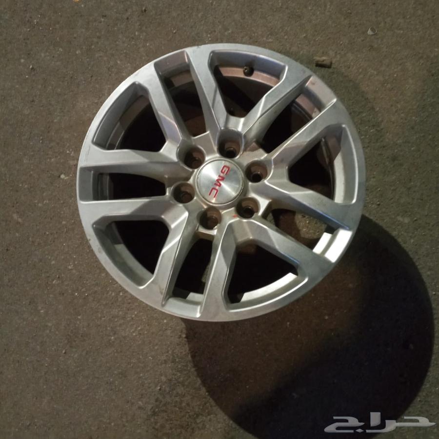 Set of 4 GMC Tahoe 2019-2021 rims and tires63167643436289113