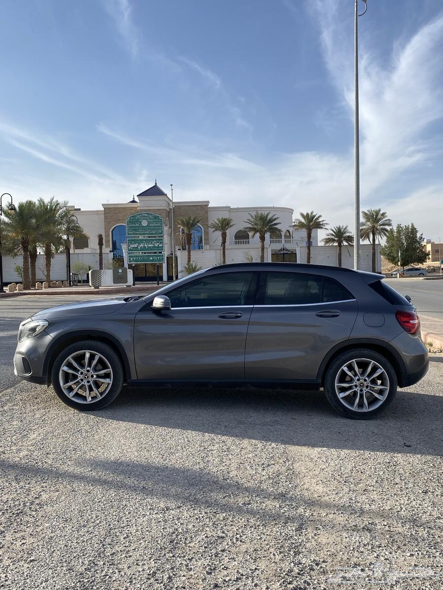 A ready-to-deliver Mercedes GLA 220 imported from Juffali, model 202063166215101569111