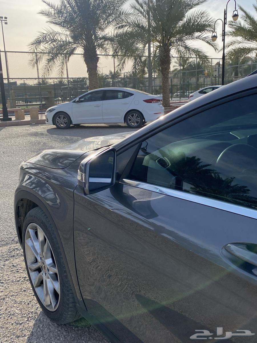 A ready-to-deliver Mercedes GLA 220 imported from Juffali, model 202063166215101569114