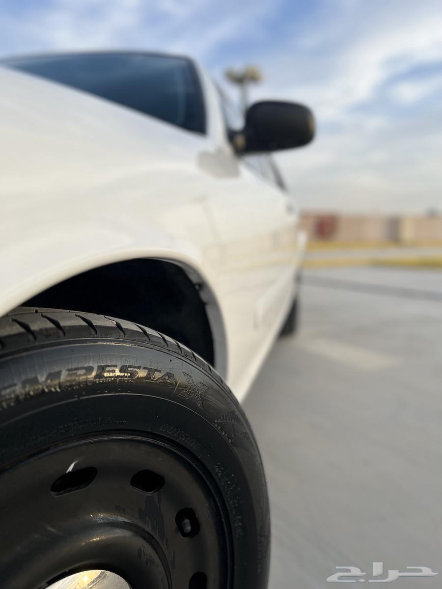Crown Victoria 200363167630260994114
