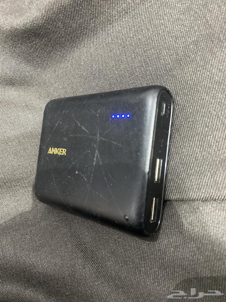 I am selling a portable charger for smartphones.63108653840643112