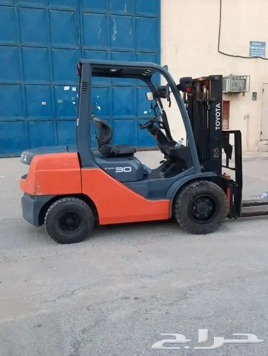 رافعات شوكية فوركلفت للايجار يومي شهري رافعة فوركلفت للايجا634440015578891117