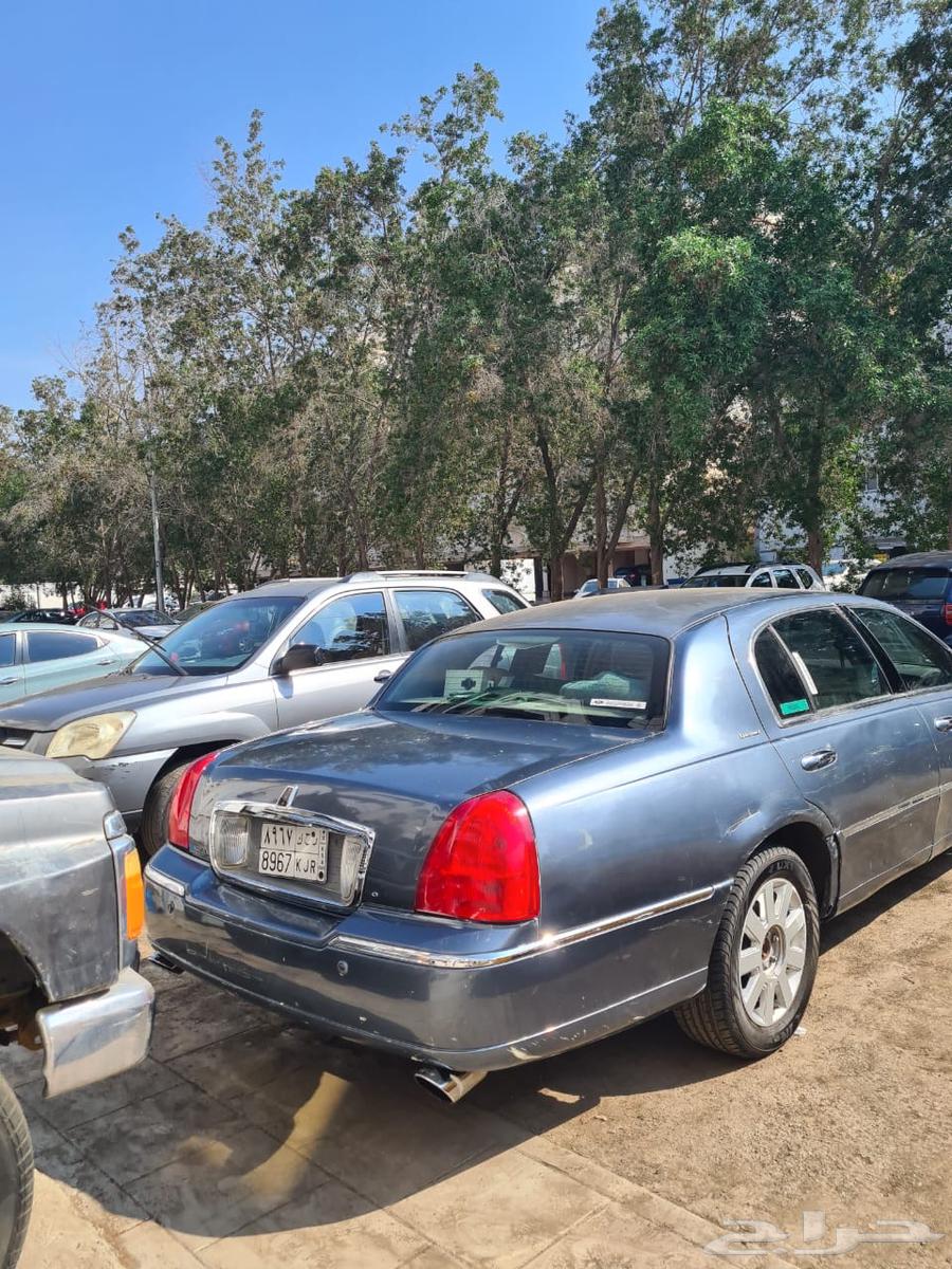 For sale: 2005 Lincoln Town Car Largo, urgent63168102747779112