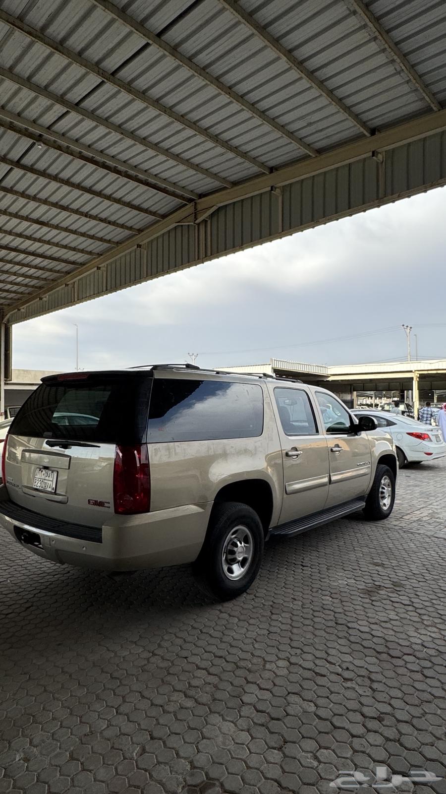 James Yukon XL63162958340226112