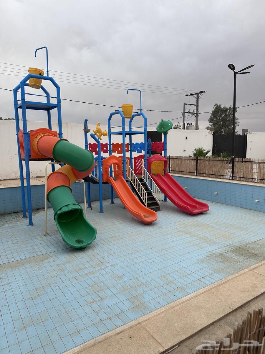 مشروع مدرسة سباحه للاطفال للتاجير63105278086146113