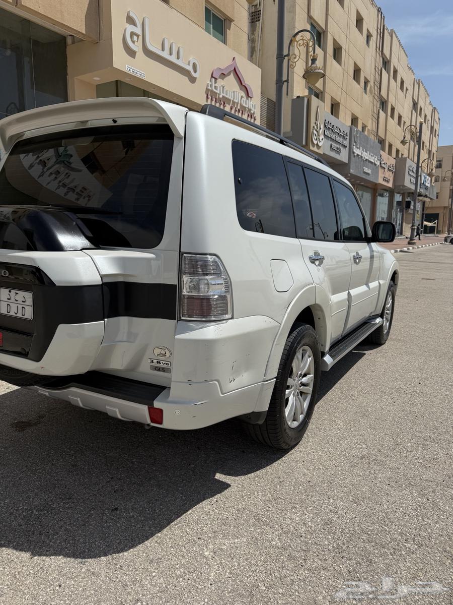 Pajero 2017 with a large 3.8 engine, fully loaded63164351885699114