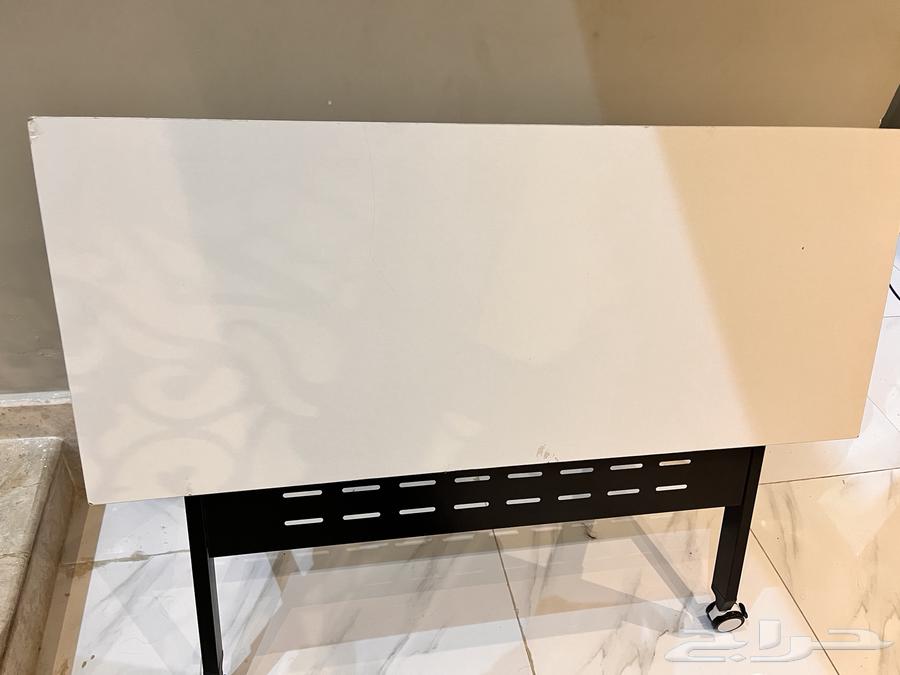 طاولة رسم هندسي قابله للتعديل مستعمله للبيع63107917521282113
