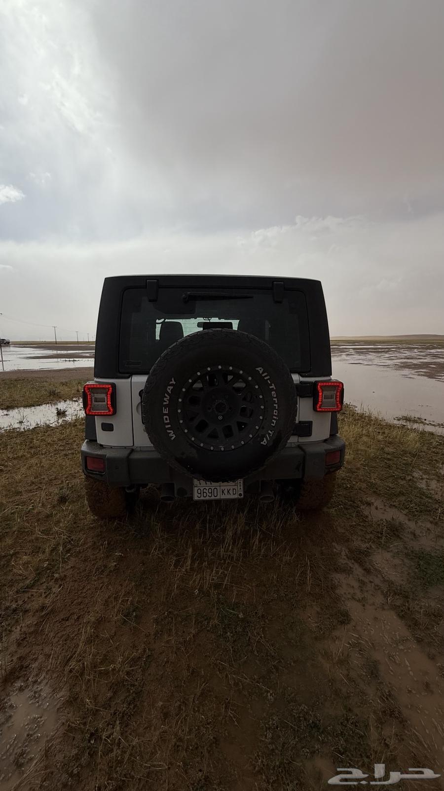 Jeep Wrangler 2015, clean, driven 16063157906866435111