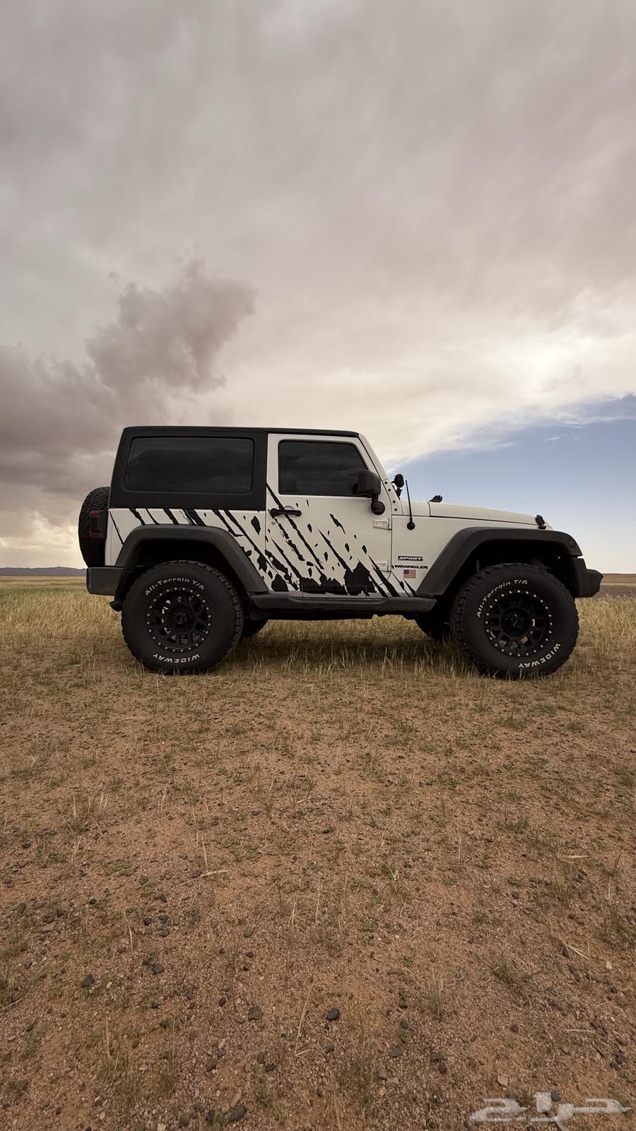 Jeep Wrangler 2015, clean, driven 16063157906866435112