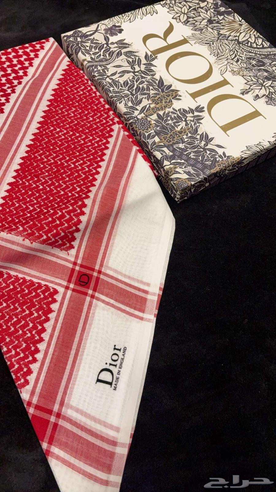 Royal shemagh and Mont Blanc deer blood63158835597826114