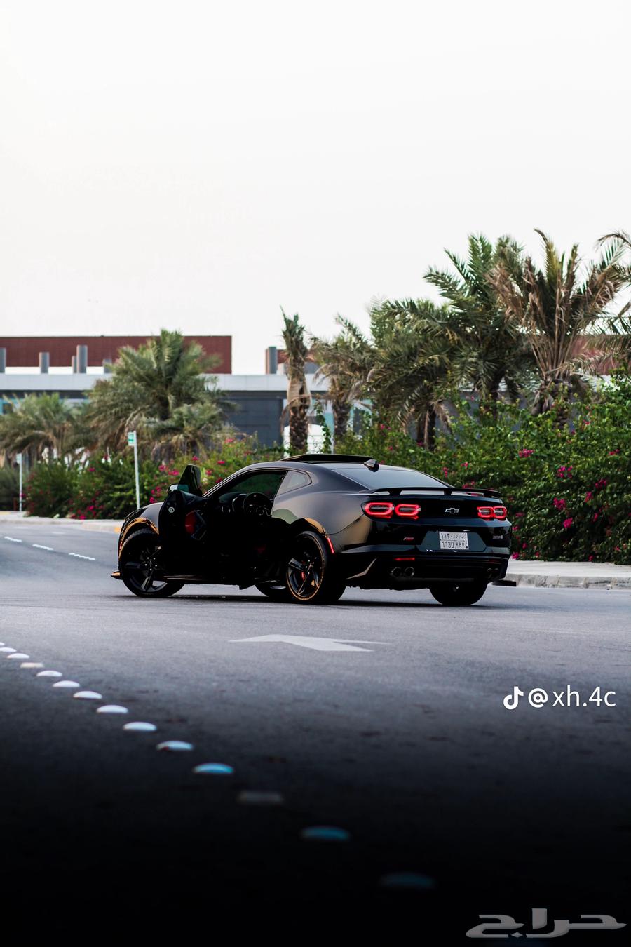 جنوط كمارو اس اس 2022 اسود وكاله مع طقم كفرات رن فلات جديده63162048422403111