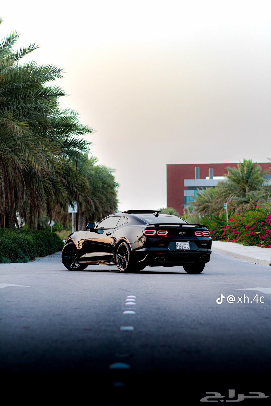 جنوط كمارو اس اس 2022 اسود وكاله مع طقم كفرات رن فلات جديده63162048422403112