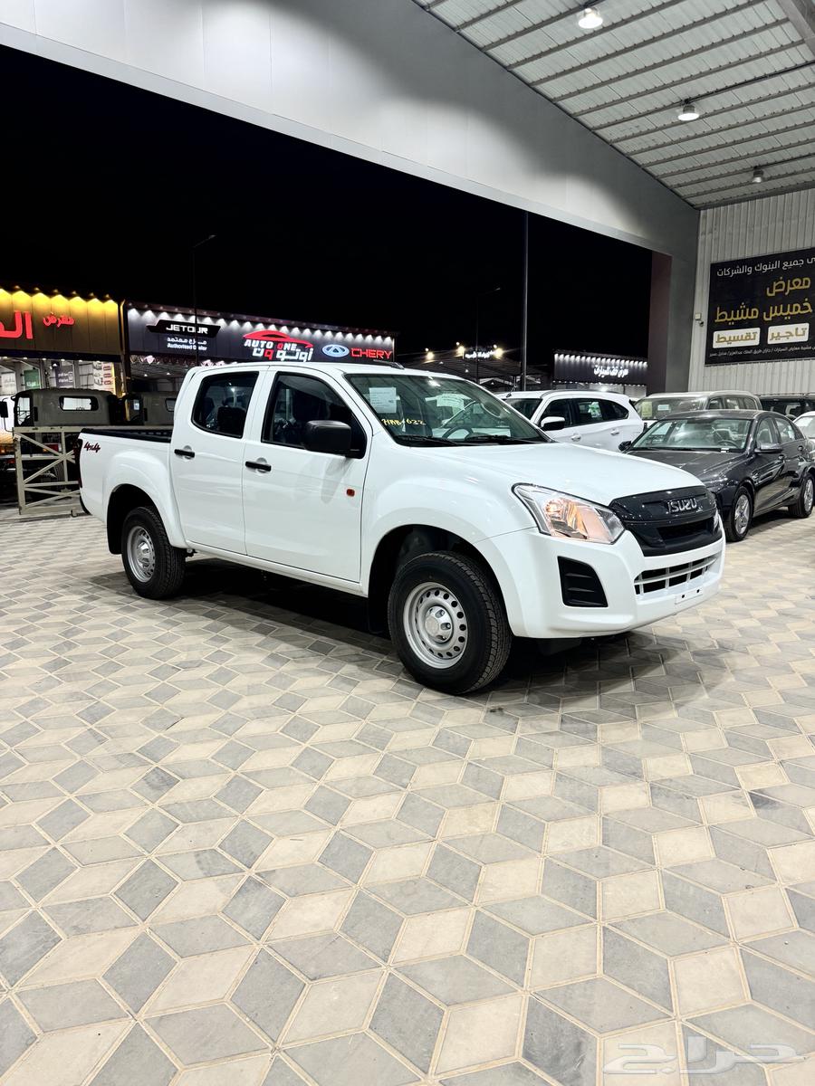 2025 Isuzu D-Max Double Cab available, electric windows, standard glass63160638189442111