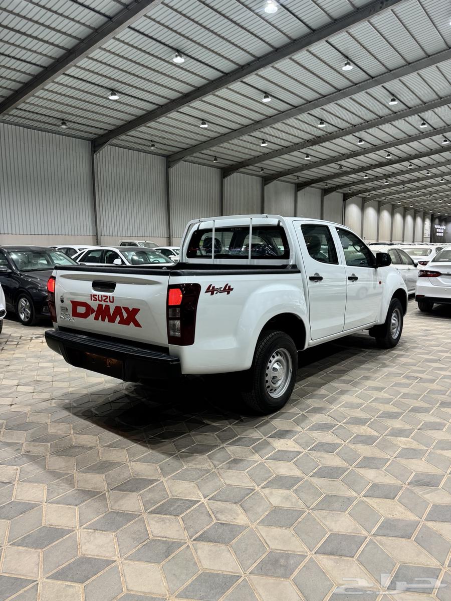 2025 Isuzu D-Max Double Cab available, electric windows, standard glass63160638189442113