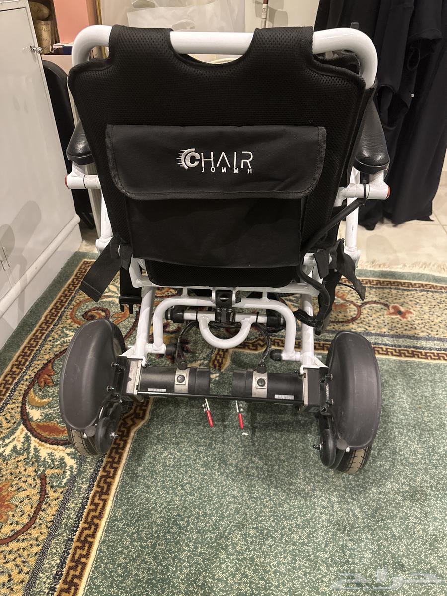 Electric wheelchair for disabled and elderly people, almost new. Used only63102676235651113