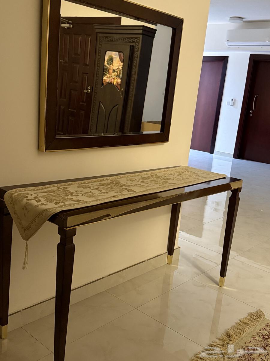 Entry with its mirror63101914121987111