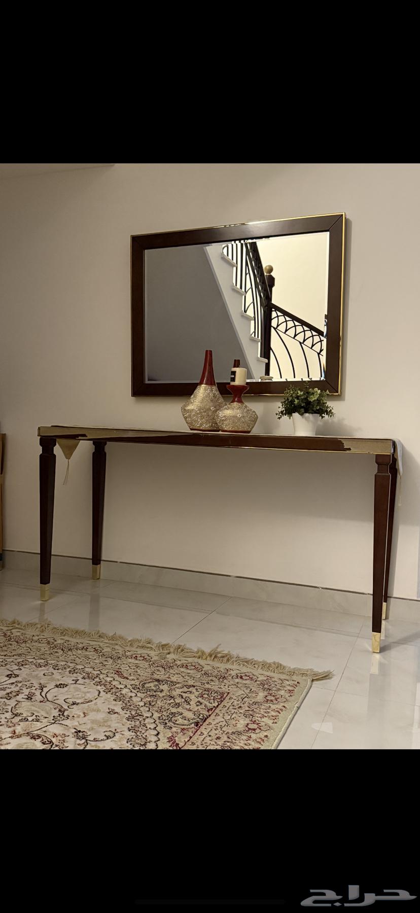 Entry with its mirror63101914121987111