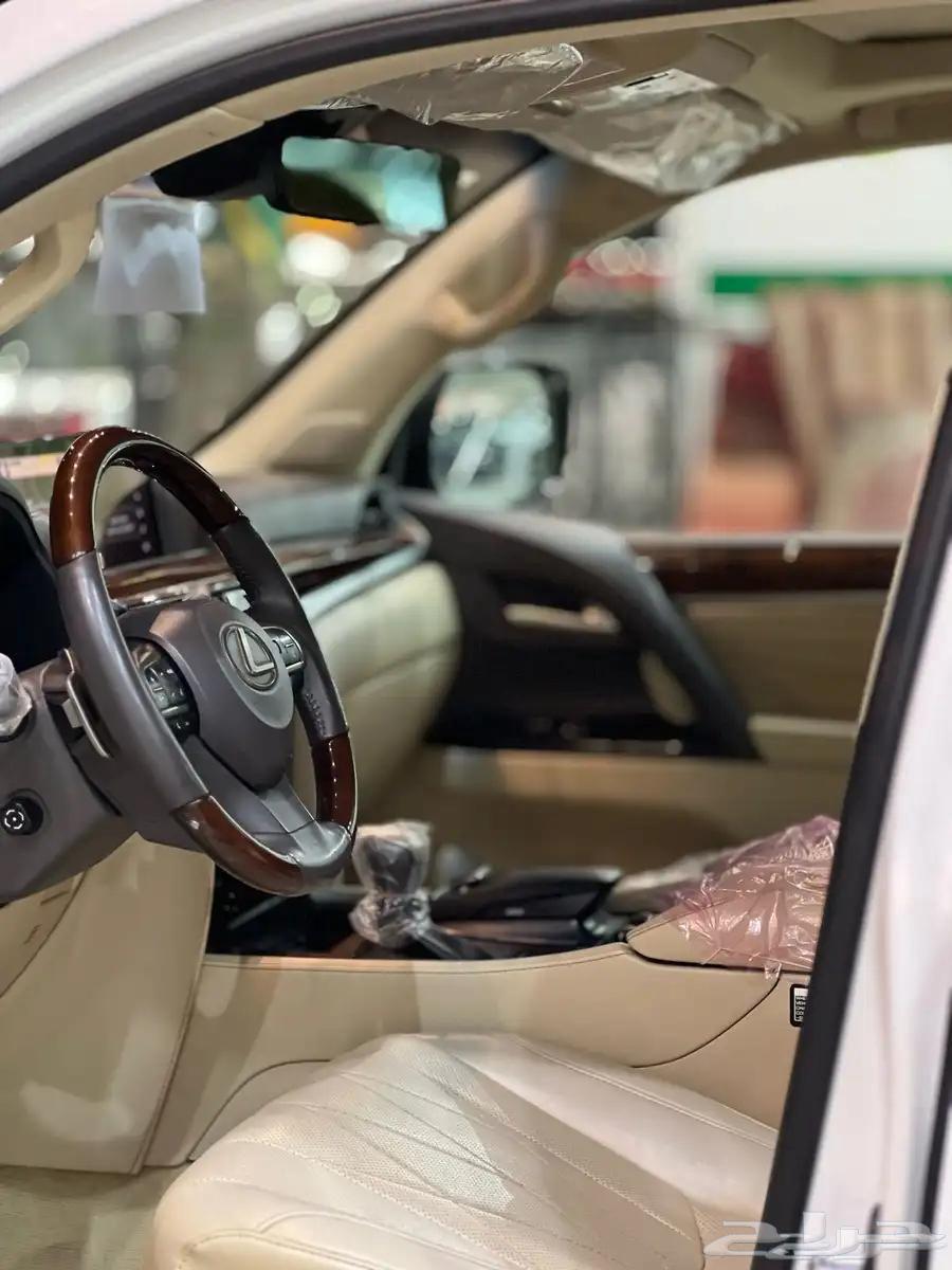 Lexus 570 Black Edition 201963172744311937113