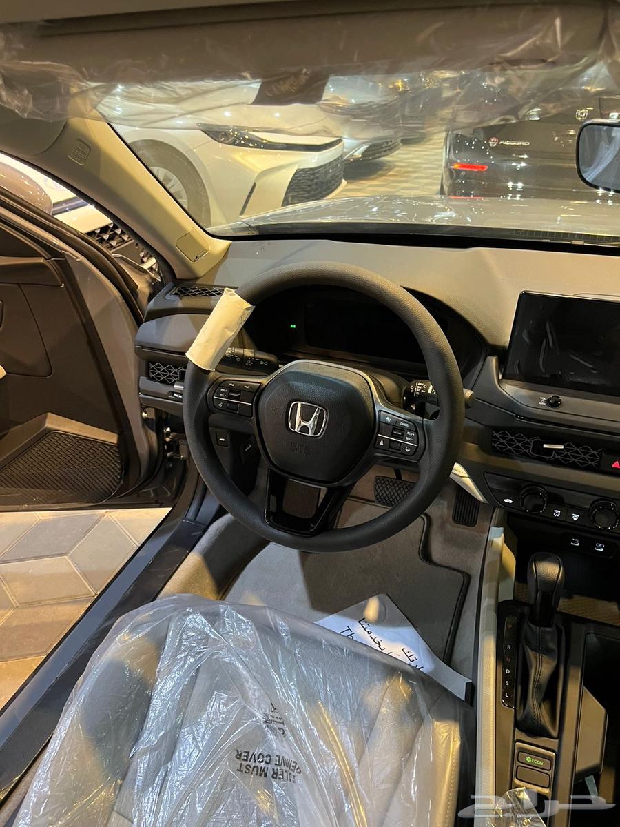 Honda Accord half full 202563157938596225113