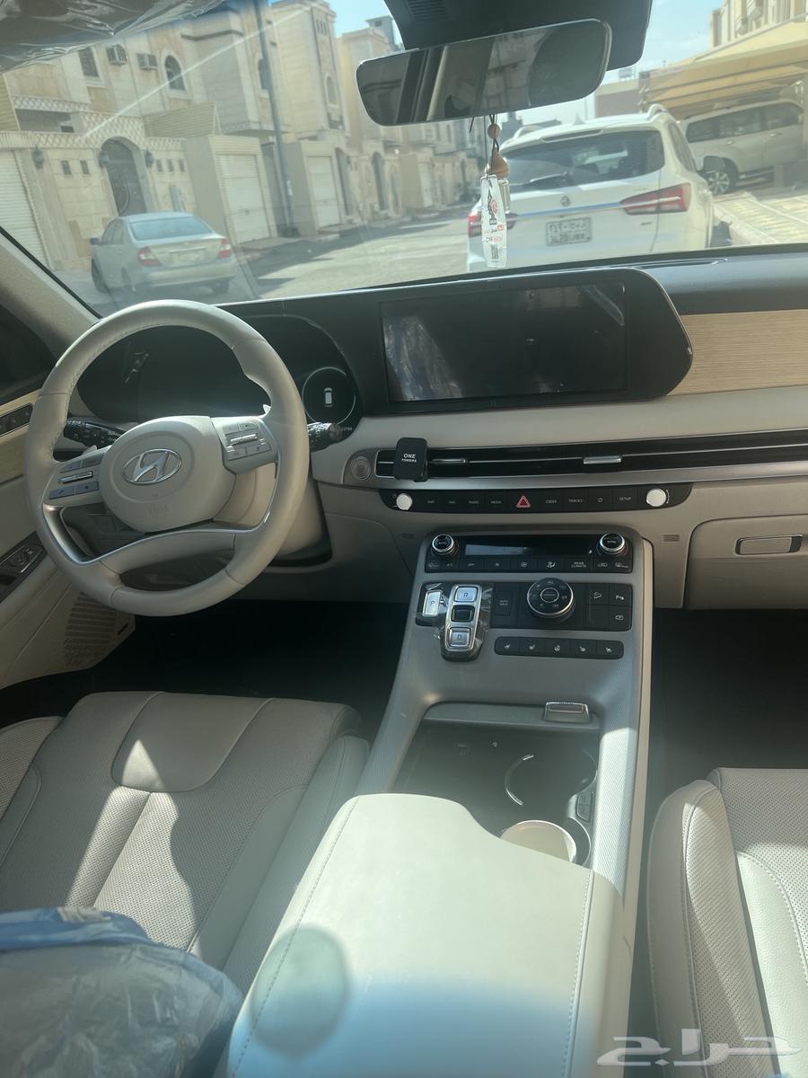 A 2023 Palaiside Premium Class car available for transfer in Abha or Khamis Mushait63157026609026113