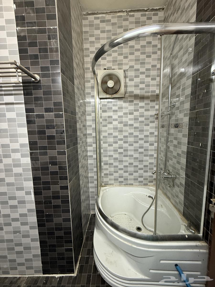 For sale: sink and bathtub63100520908929114