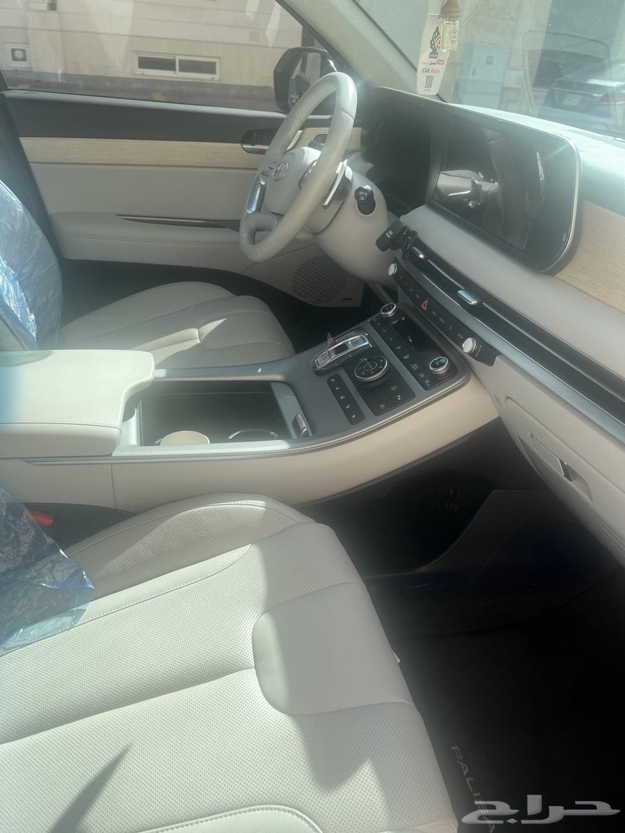 A 2023 Palaiside Premium Class car available for transfer in Abha or Khamis Mushait63157026609026112