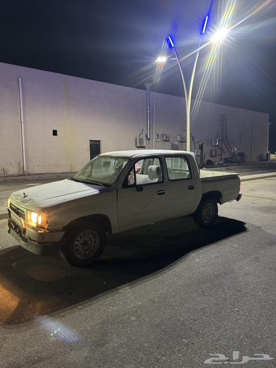 1998 Hilux with unique dashboard features63157931465475114