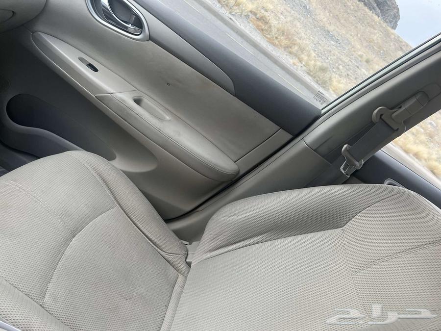 Nissan Sentra 201563157011003011114