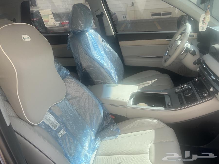 A 2023 Palaiside Premium Class car available for transfer in Abha or Khamis Mushait63157026609026111