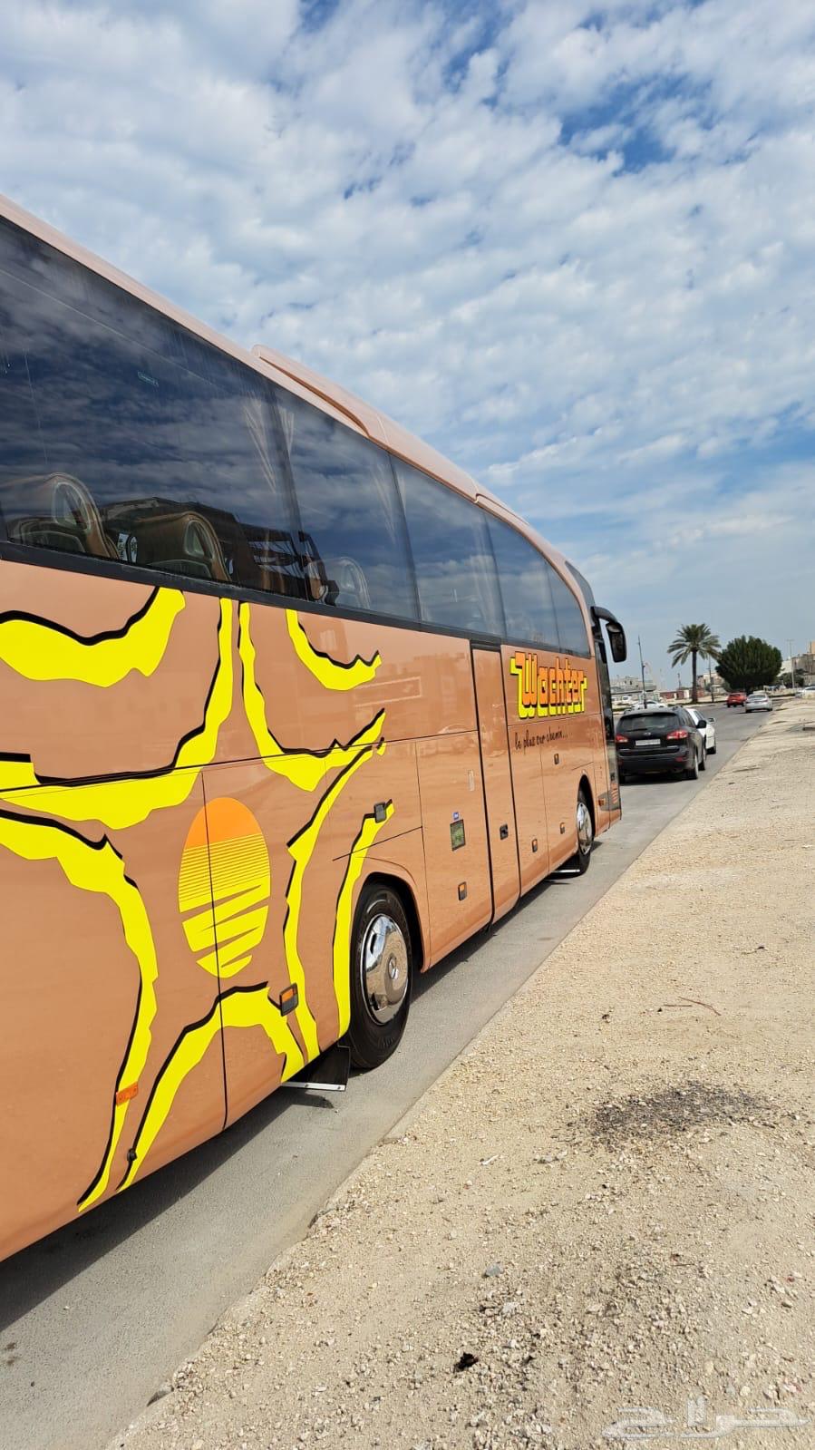 Bus mercedes for rent63159297643905112