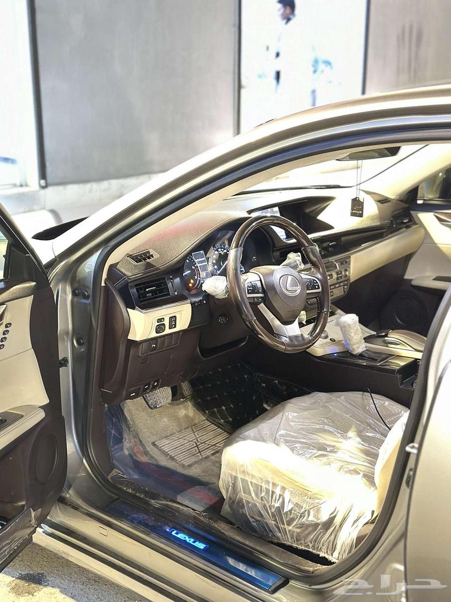 Lexus ES 350 Titanium 2016. In agency condition.63153273397379112