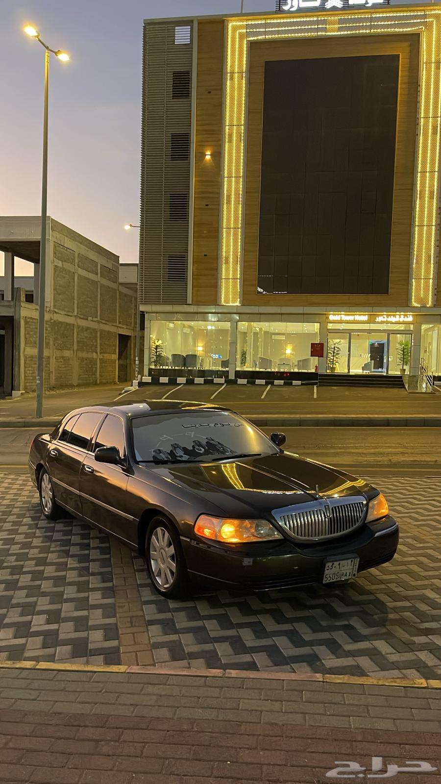 Ford Town Car Signature, major mechanical issues are excellent.63150505648641114