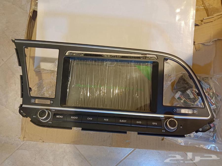 Nestra screen with decoration631518811249931127