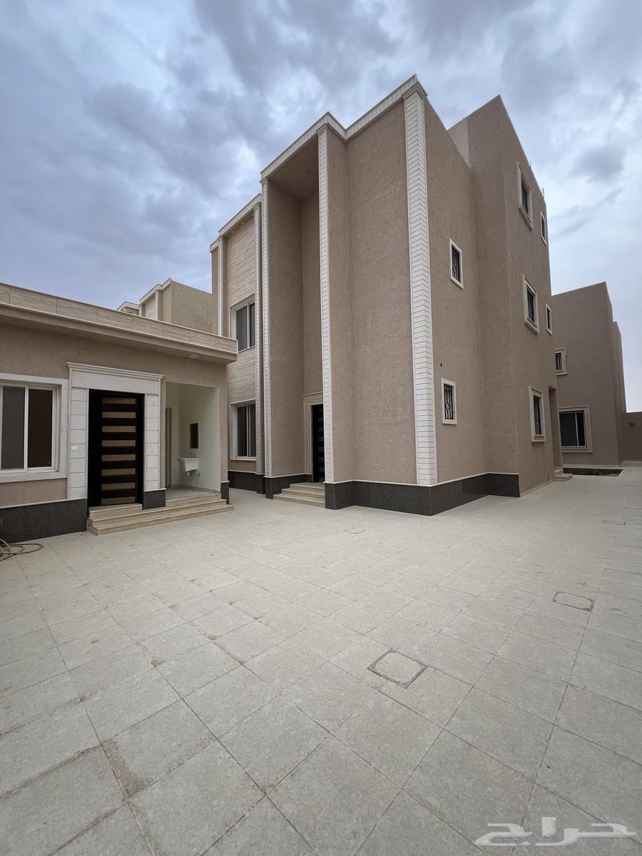 فلل فله بالخرج حي الملقا مساحه 450م جديدة للبيع63011204954369111