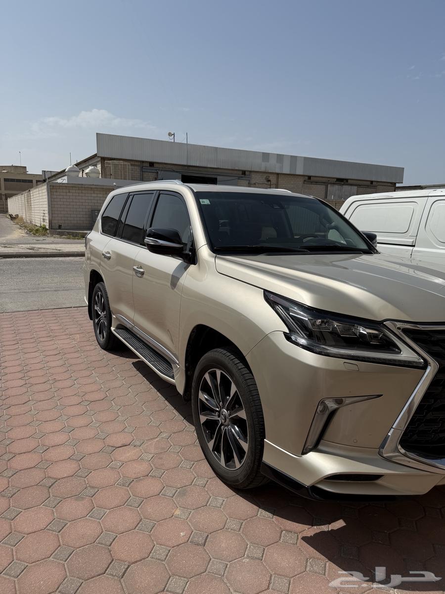 2016 Lexus LX570 DD Premium imported from Oman63150520701953111