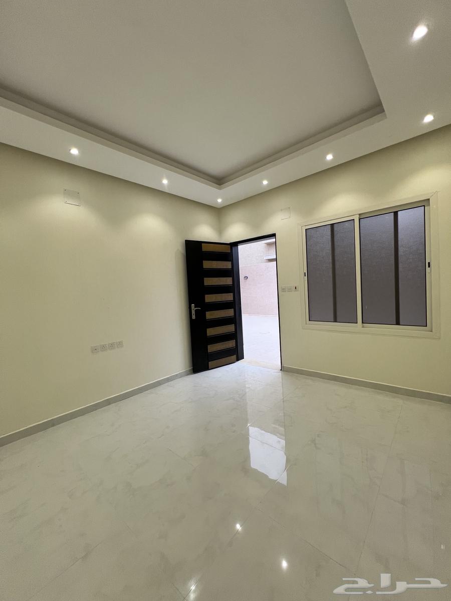 فلل فله بالخرج حي الملقا مساحه 450م جديدة للبيع63011204954369112
