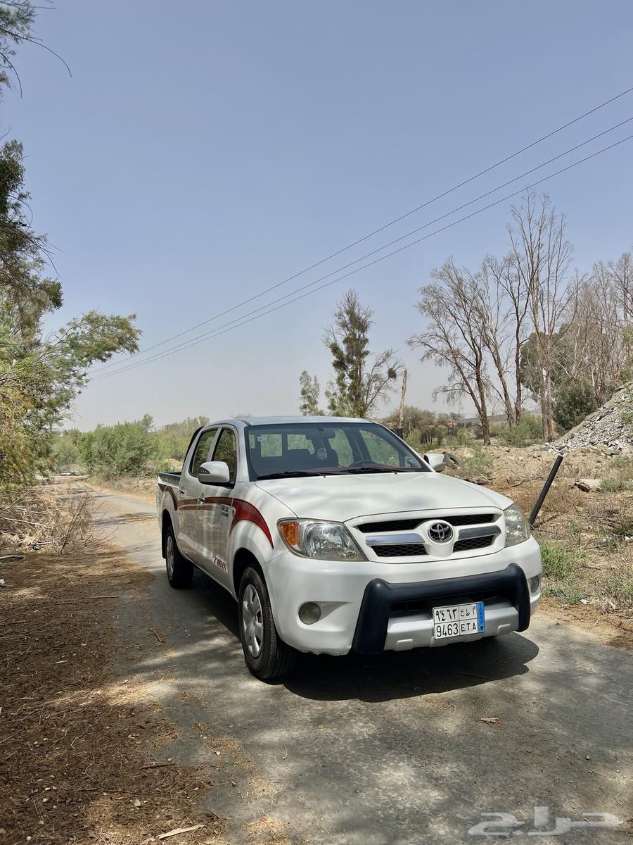 HiLux 2006 with low mileage63150520957313112