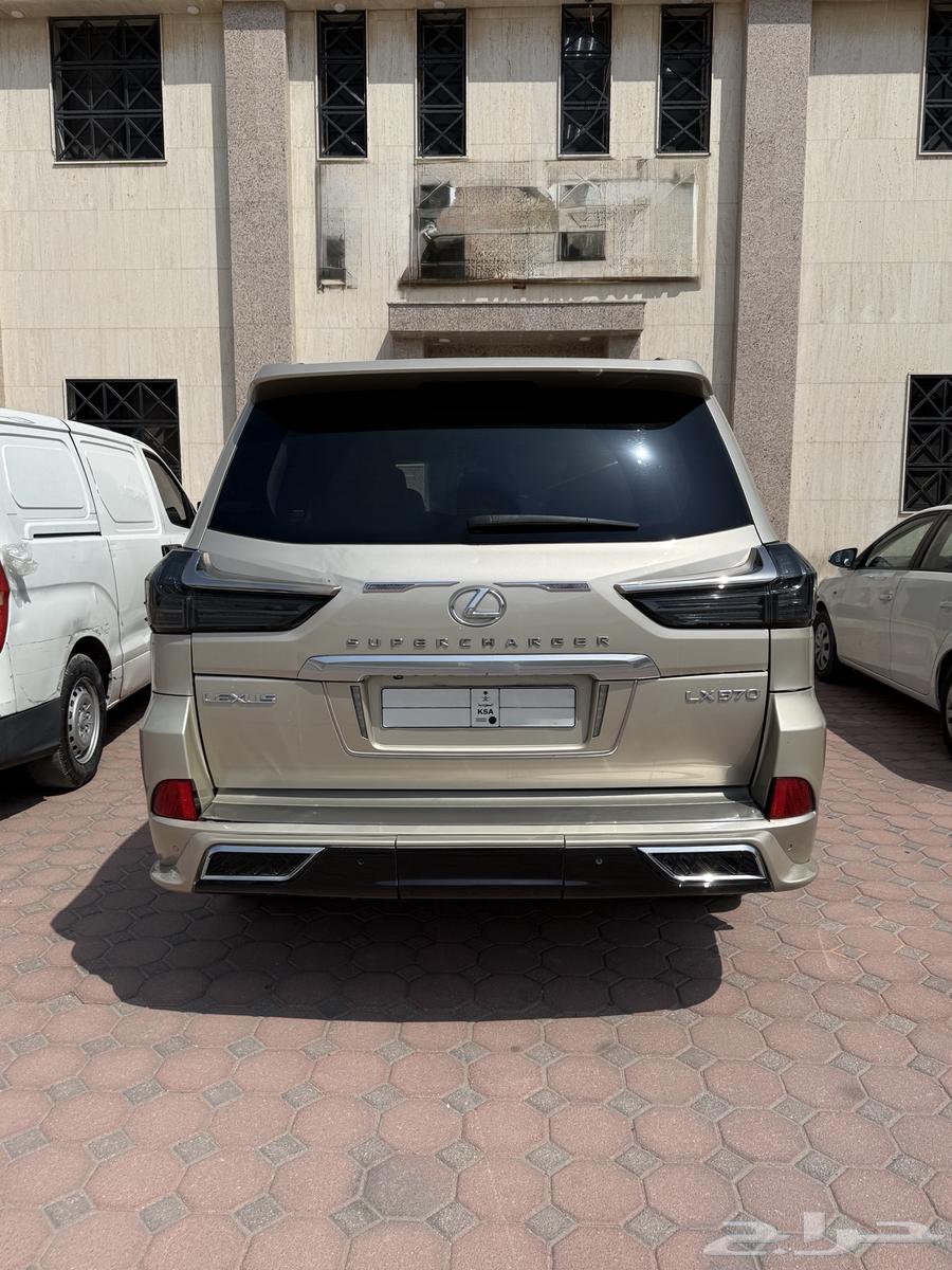 2016 Lexus LX570 DD Premium imported from Oman63150520701953113