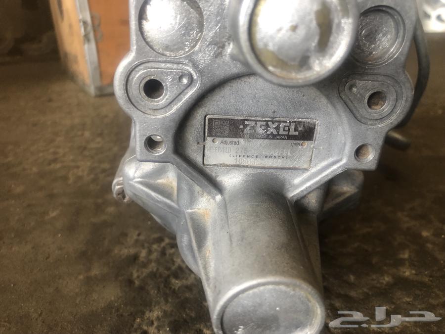The diesel engine pulled the country.63149135455233112