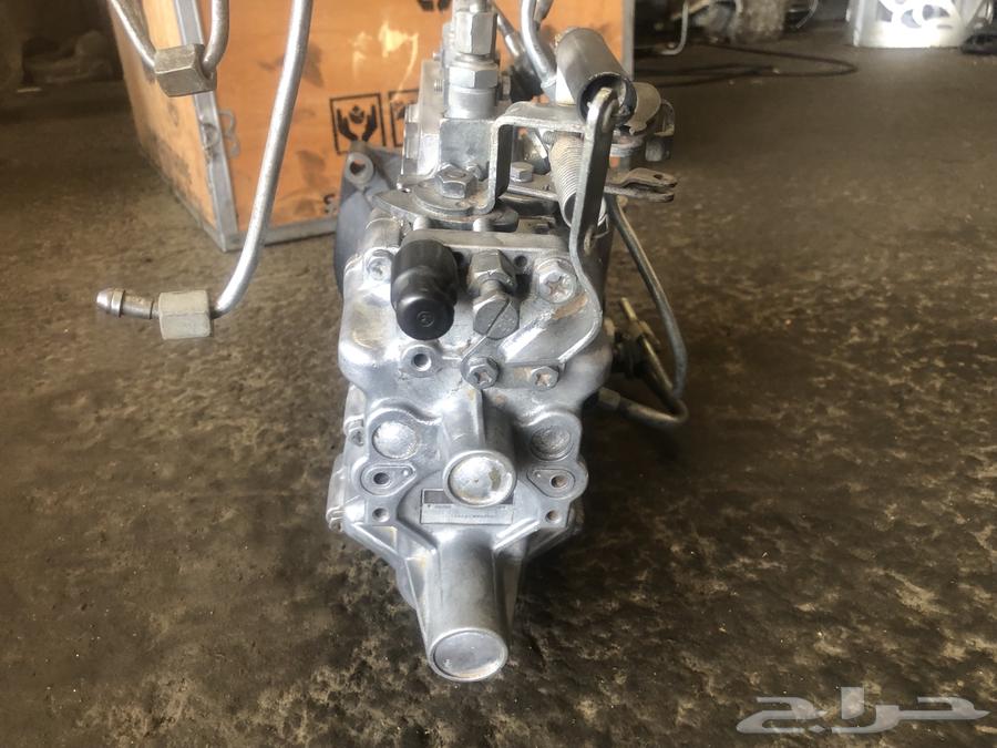 The diesel engine pulled the country.63149135455233113