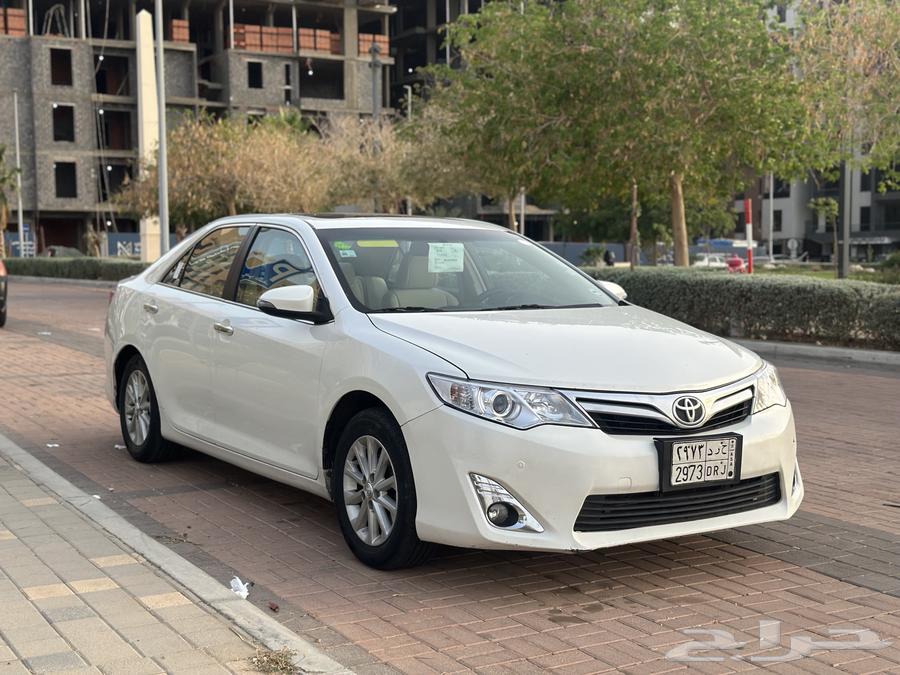 2014 Camry, body color, 200,000 clean miles63177648376193112