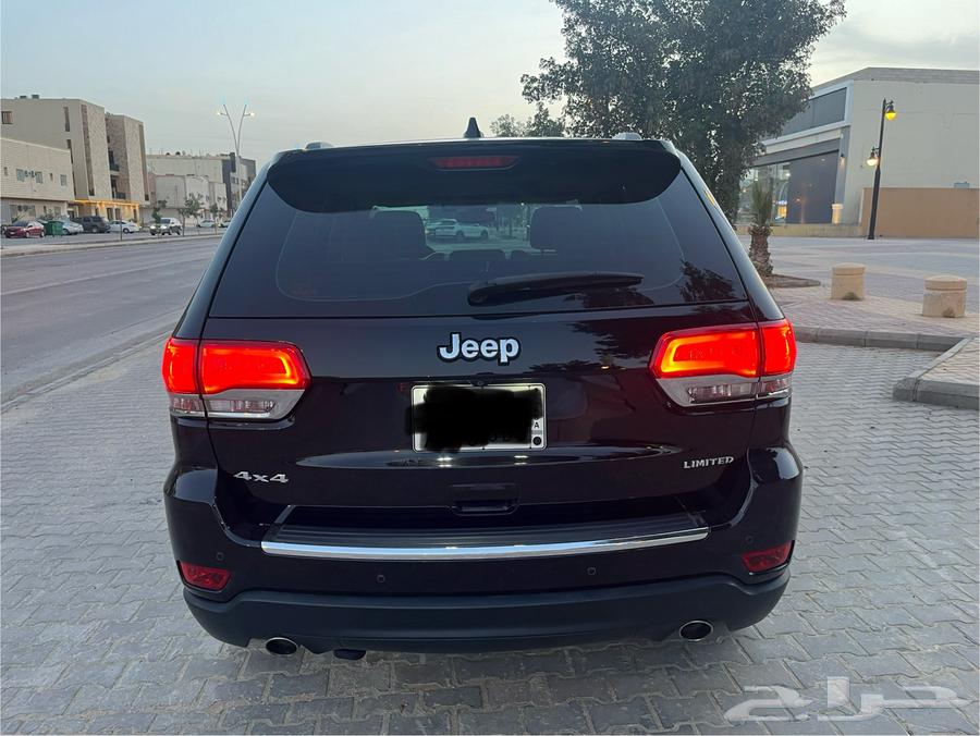 Grand Cherokee Limited 2017 clean - contact via WhatsApp63151440903298111