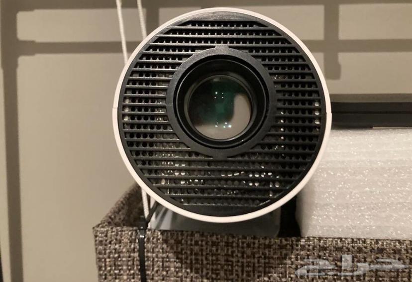 Projector63098929818243110