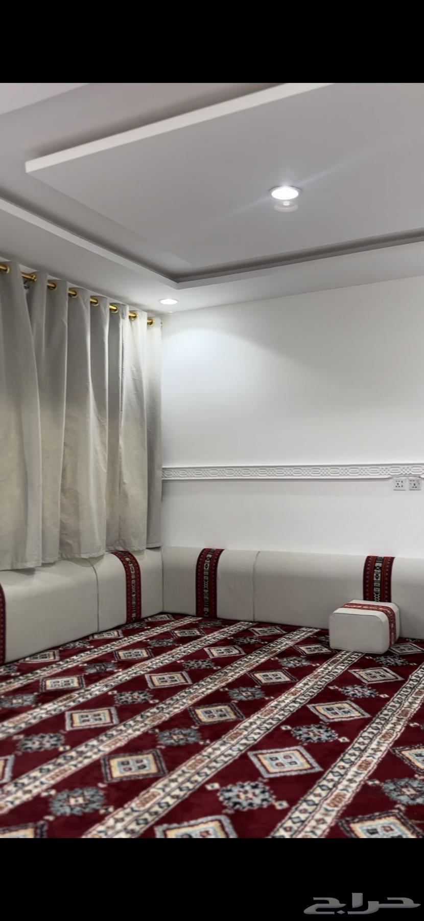استراحه في ديراب ايجار سنوي مساحه 1000 موثثه ب الكامل63470059002497113