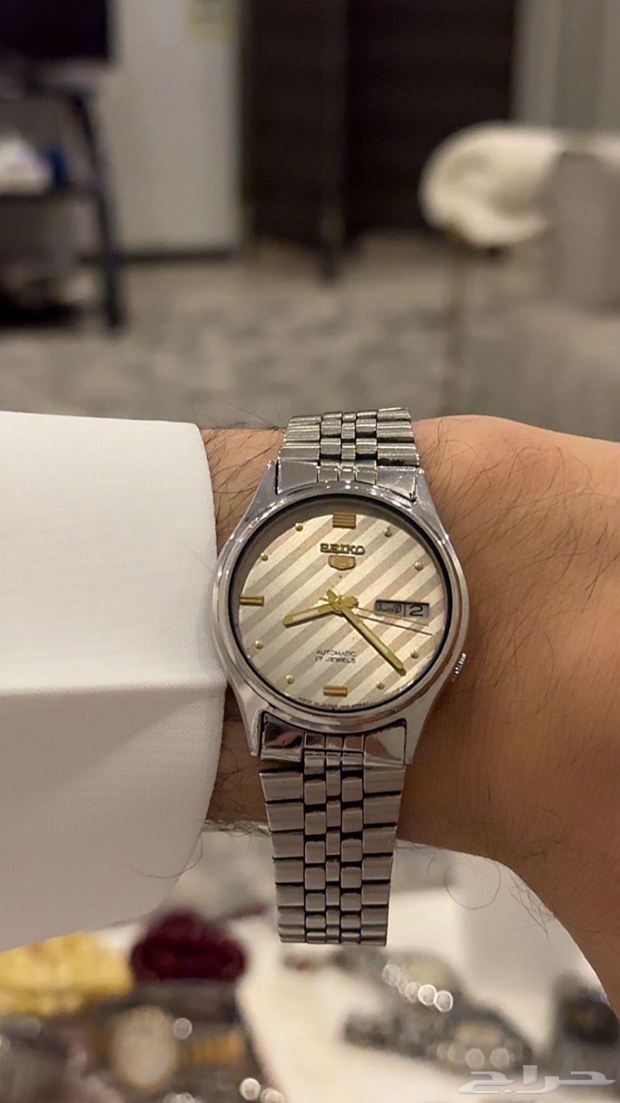 Japanese Seiko automatic vintage and rare watch with unique and old style630978115642901126