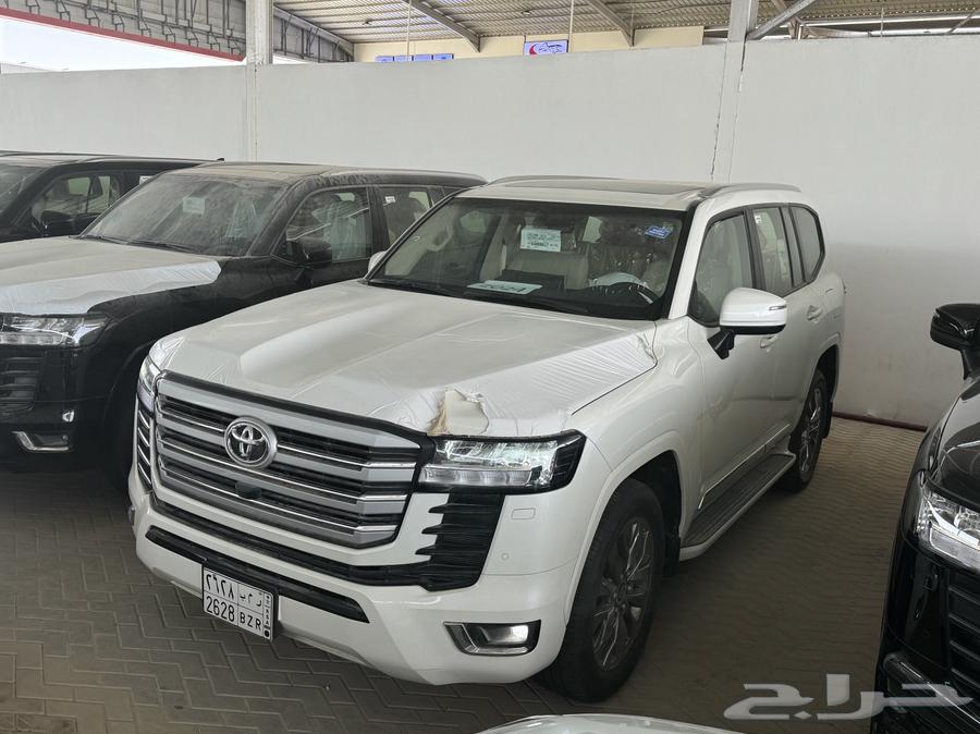 Land Cruiser (2024) L4 Diesel, Saudi specification, only 6,000 km driven63149600490499113
